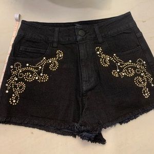 Women’s Black Forever 21 shorts size 25